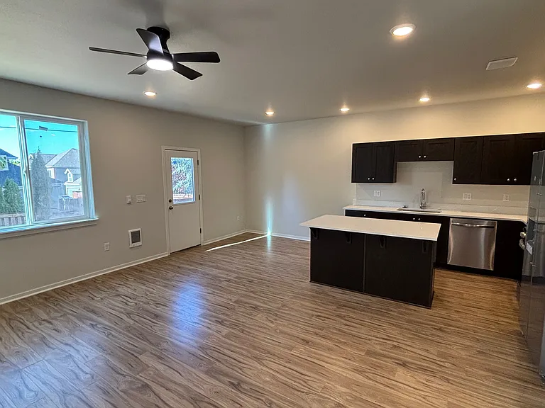 2723 NW 12th Ave — Photo 9