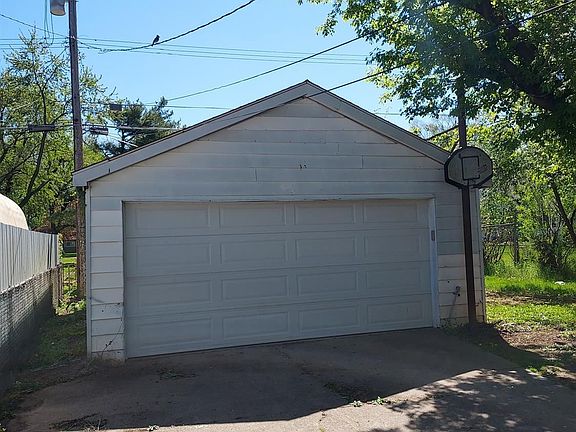 4th image of 798 N Ford Blvd