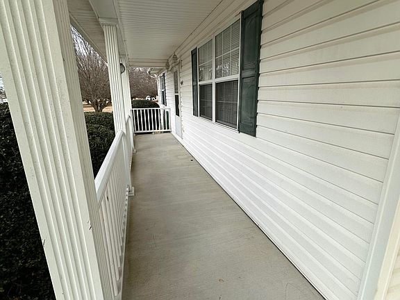 4th image of 1045 Patterson St