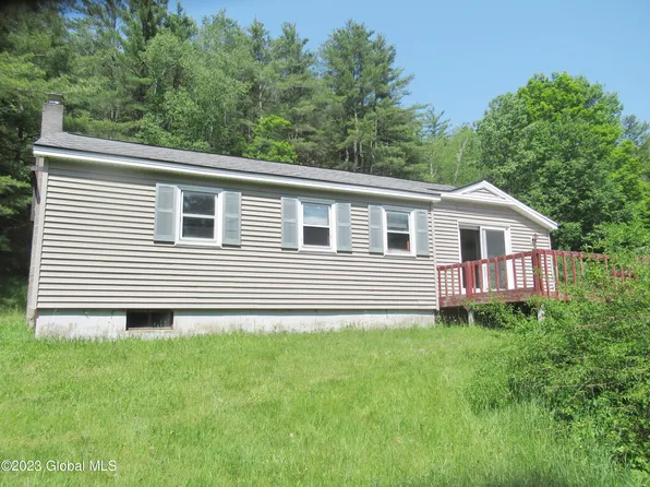 994 Chestnut Hill Road, Cambridge, NY 12816