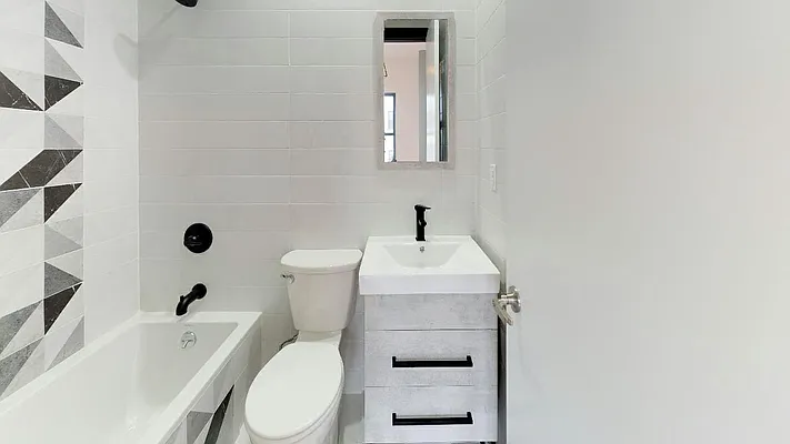 Rented by Nooklyn NYC LLC | media 13