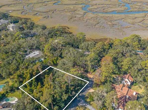 223 W 26th St #3, Sea Island, GA 31561