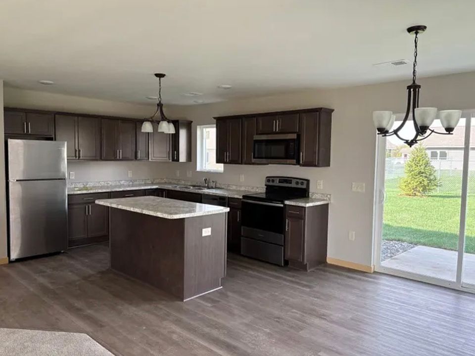 1st image of 3191 40th St S