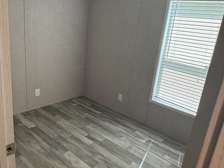903 SW 24th St #903 — Photo 15