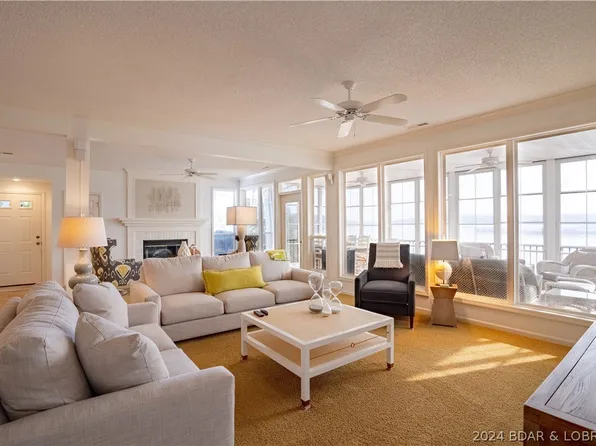 79 Horizons Ln Unit 3, Camdenton, MO 65020