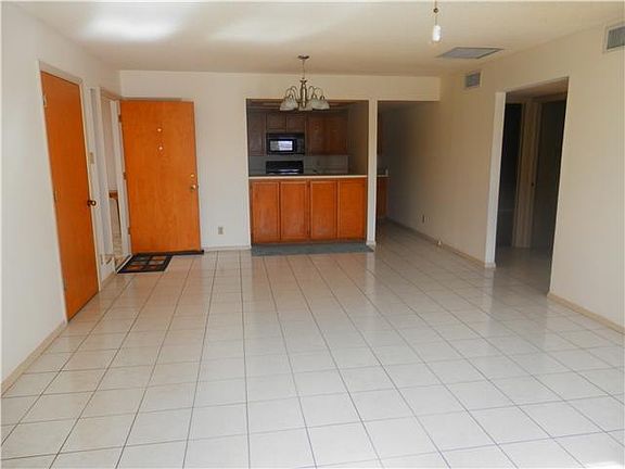 3rd image of 7111 Alabama St APT 12B