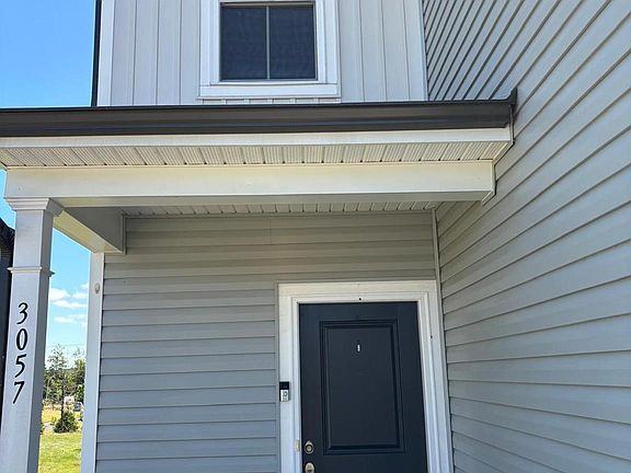 5th image of 3057 Bell Spur Ave SW