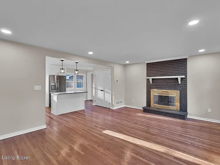 316 Short Rd — Photo 4