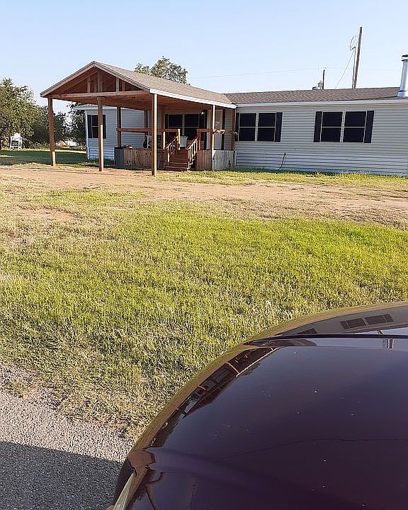 1st image of 709 Avenue H NE