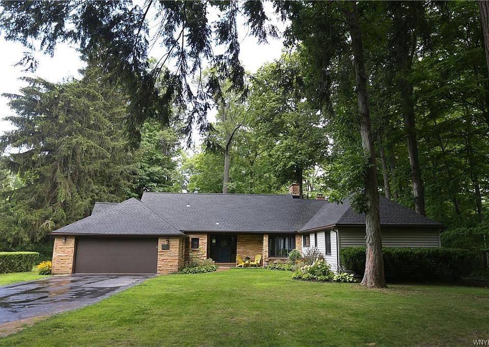 1st image of 216 Hillside Dr