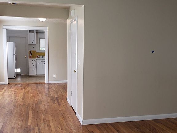 4th image of 11190 SE 31st Ave