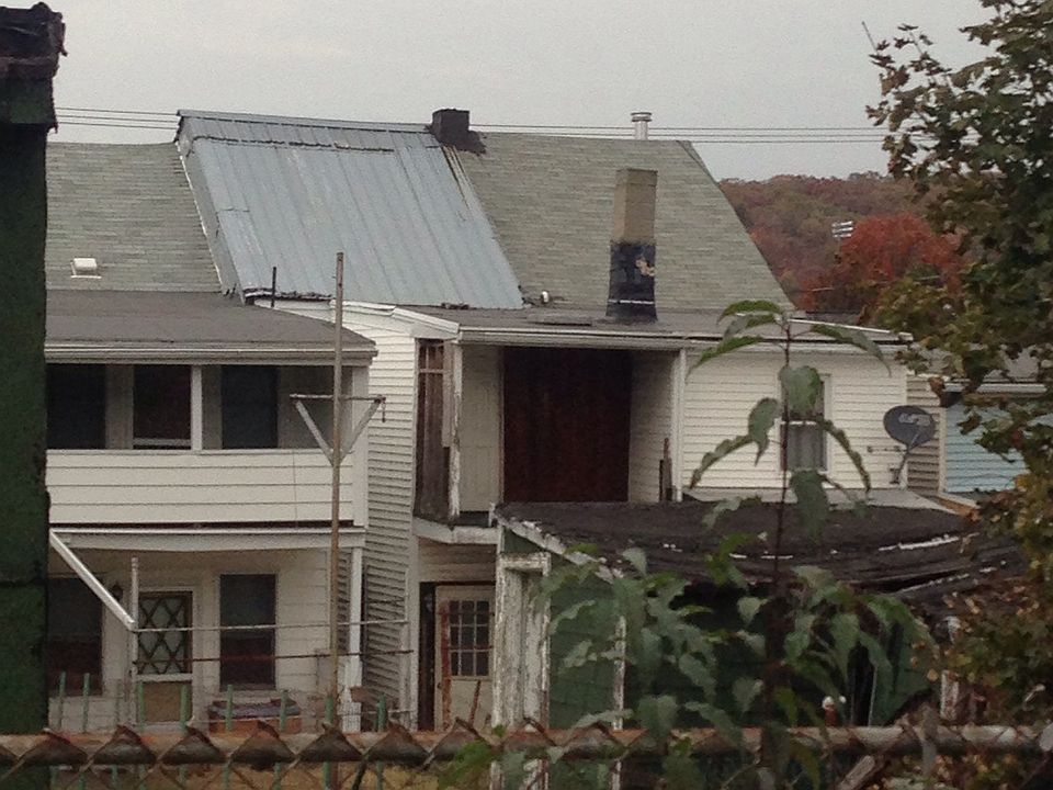 2nd image of 810 W 5th St