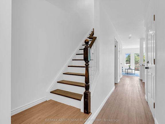 4th image of 151 Clairfields Dr E #15