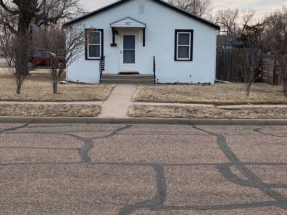 301 Evans St
