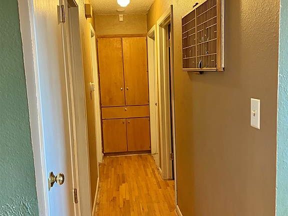 3rd image of 234 Circle Dr