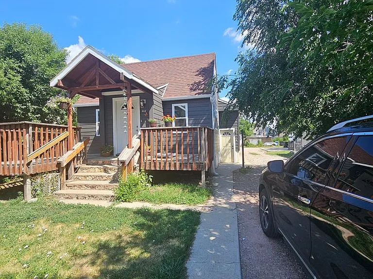 414 E Philadelphia St — Photo 1