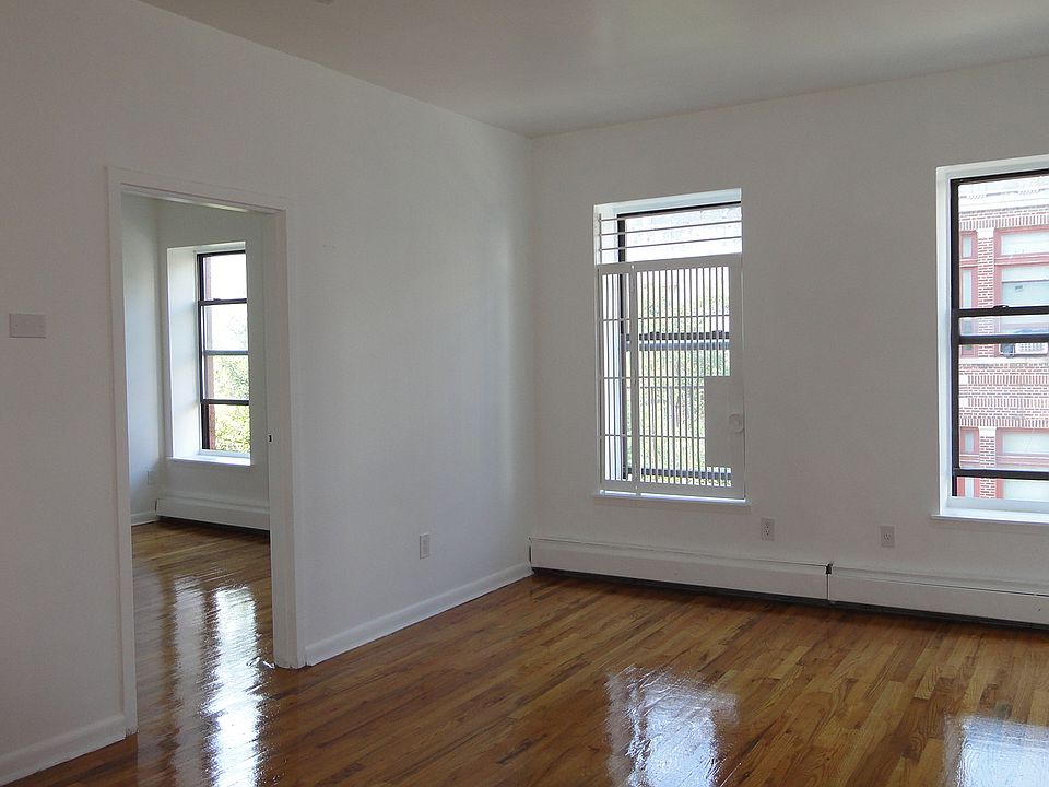 1st image of 2166 2nd Ave APT 4A