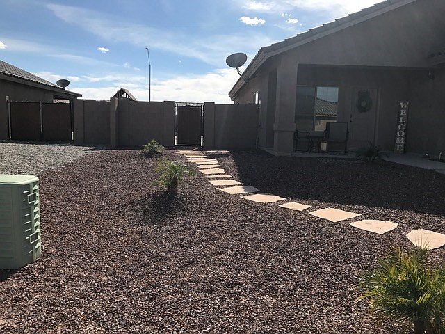 2nd image of 6061 E 45th Rd