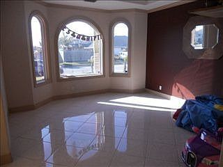 4th image of 4836 Orchid Dr