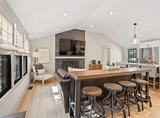 9 Locust Ave, Barnstable, MA 02630