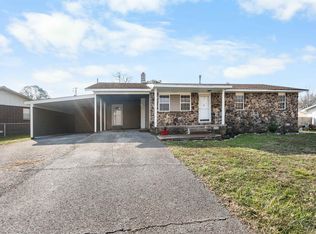 102 Capri Dr, Melbourne, AR 72556