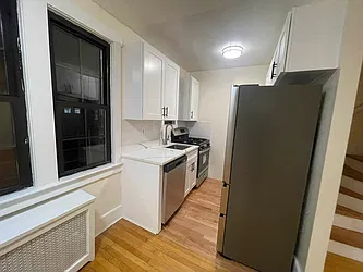 Rented by Metropolis International Realty Inc.