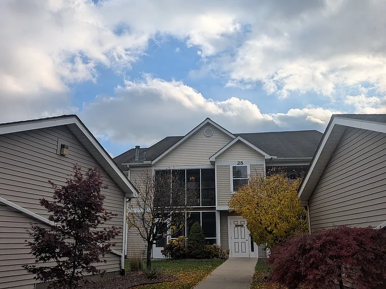 1561 Long Meadow Trl — Photo 1