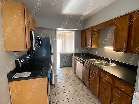 2nd image of 142 W 8th Ave APT D