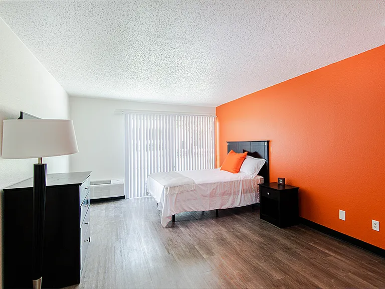 11350 Lyndon B Johnson Fwy — Photo 42