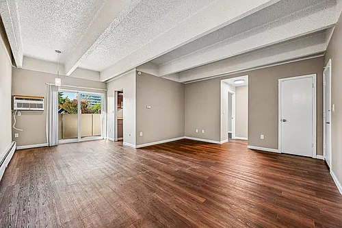 Floor plan 304