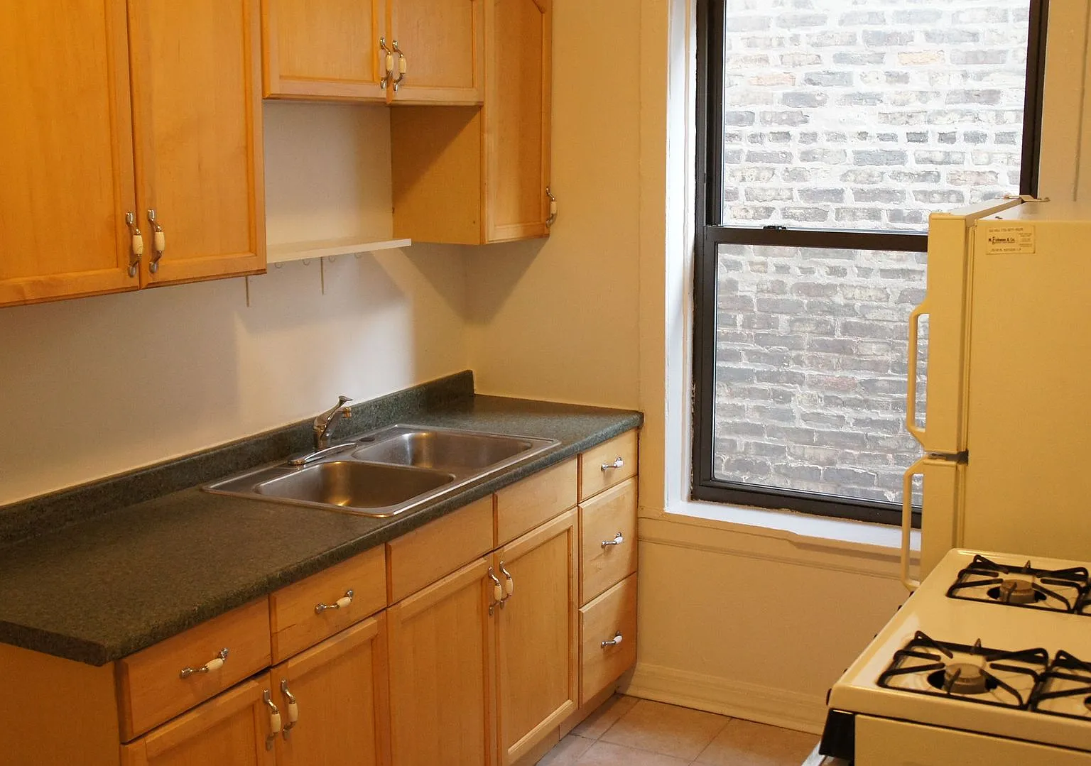 2516 N. Kedzie LP — Photo 4