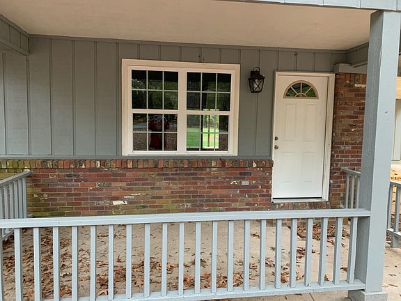 2nd image of 535 Ouachita Ave #210