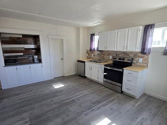 2nd image of 26 S 4th St APT B