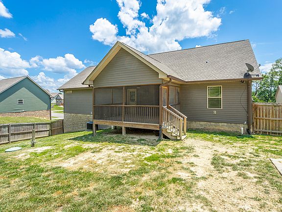 4th image of 136 Briar Meadow Trl SE