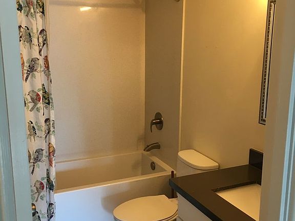 5th image of 744 Belmont Pl E APT 102