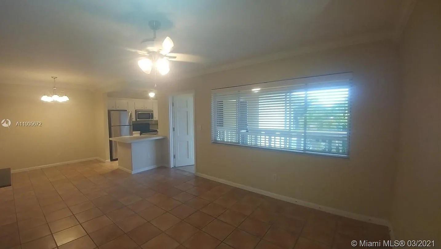 1 bed, 690 sqft, $1,640 — Photo 3