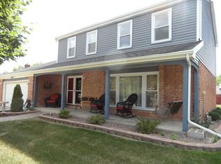 1201 Milne Dr, Lockport, IL 60441