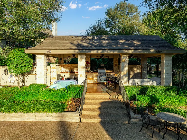 3107 Sweetwater Cv #1 — Photo 35