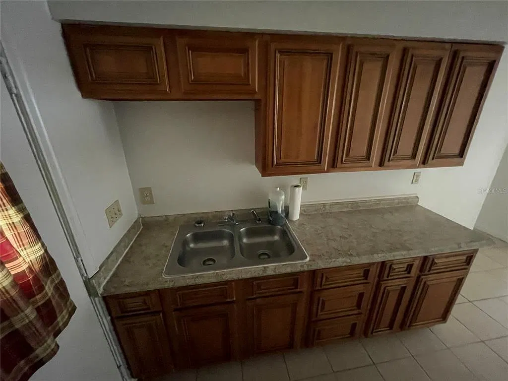 2 bed, 1.0 bath, 780 sqft, $1,250 — Photo 3