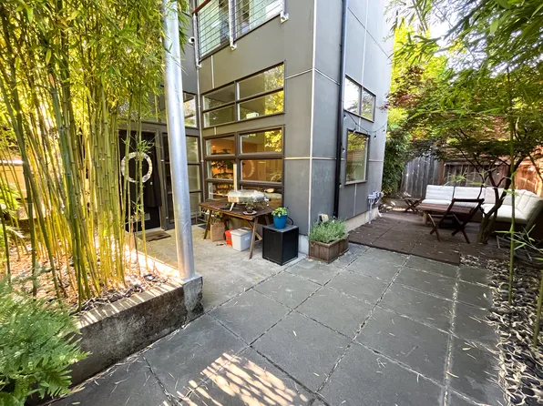409 21st Ave, Seattle, WA 98122