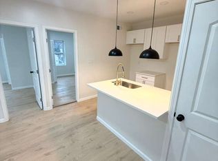 714 College Ave UNIT 1, Cleveland, OH 44113