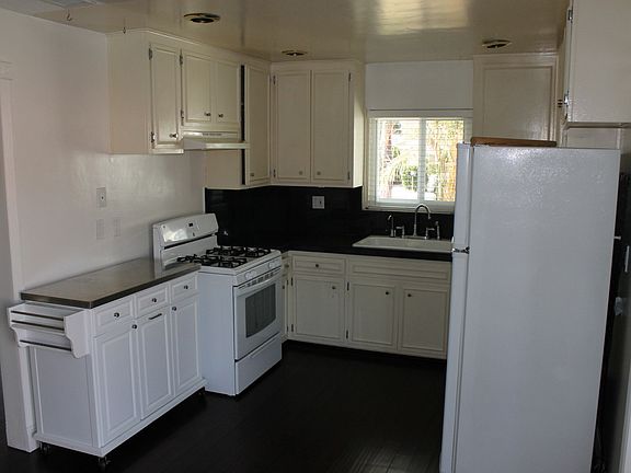 3rd image of 1429 Naranca Ave