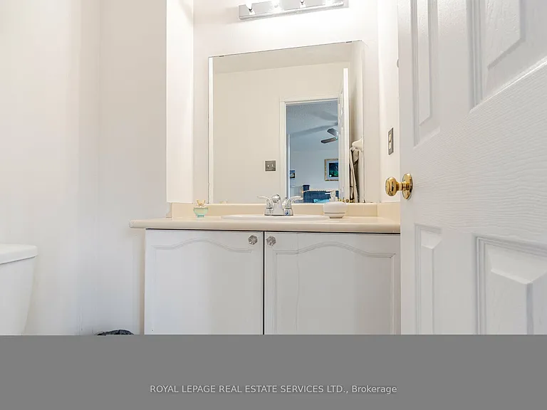 10 Mullis Cres — Photo 14