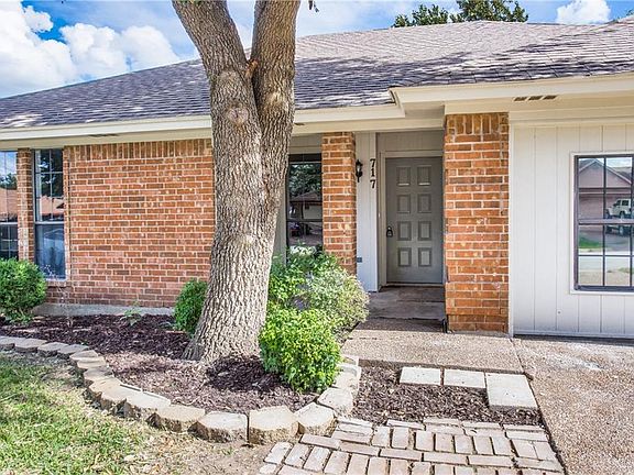 4th image of 717 Nicole Dr