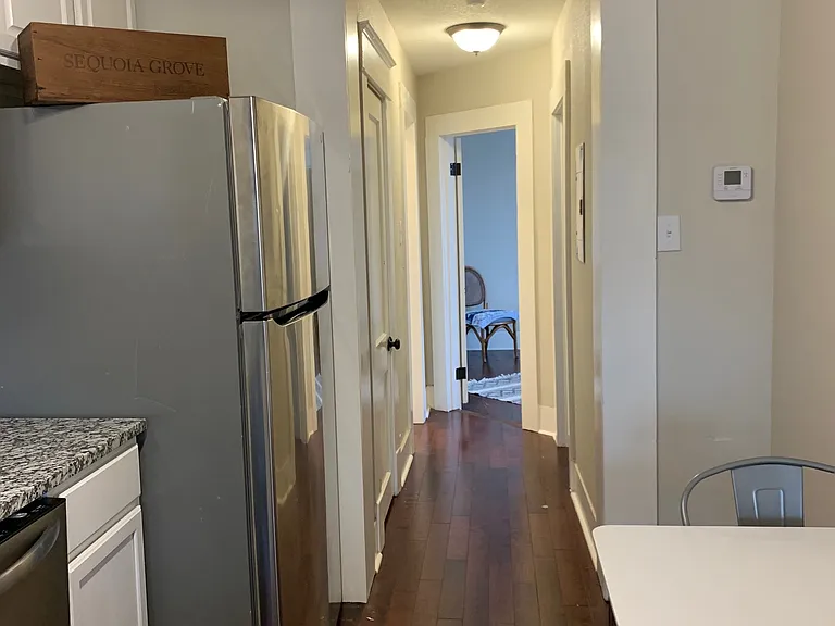 1026 W Gramercy Pl #4 — Photo 11