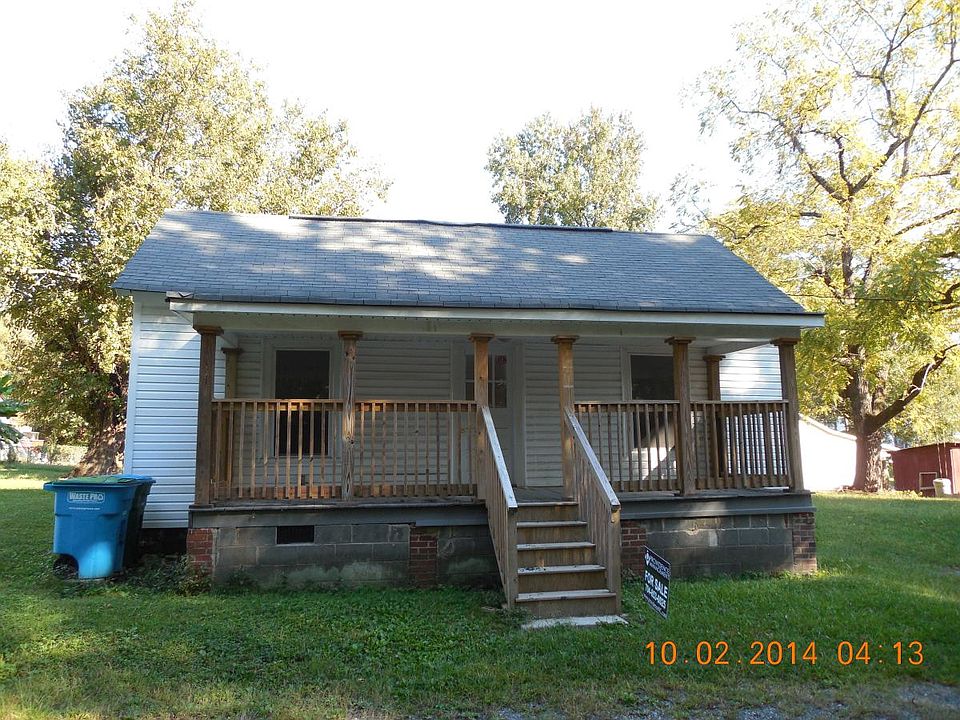 1st image of 303 S 13th St