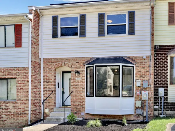 1807 Valley Ter SE, Washington, DC 20032