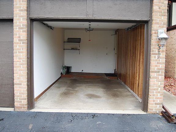 Attached 1 car garage.