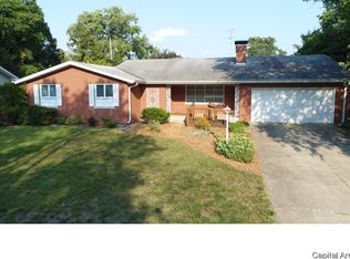 2104 S Lincoln Ave, Springfield, IL 62704