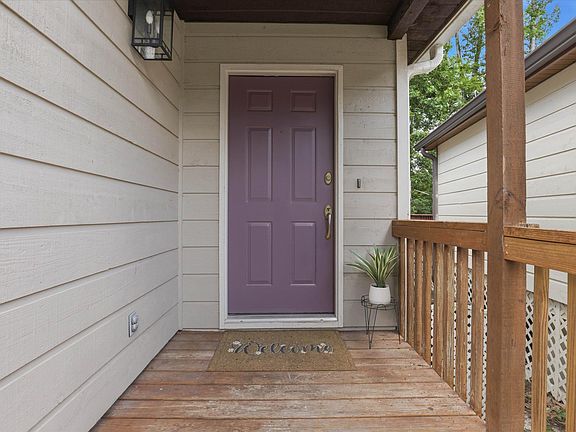 2nd image of 1736 Nestlewood Ln